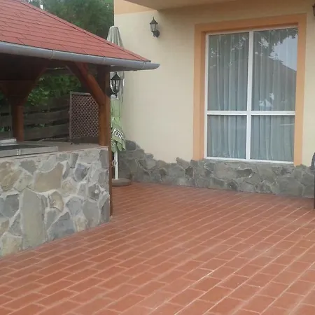 Ti-ni Apartman