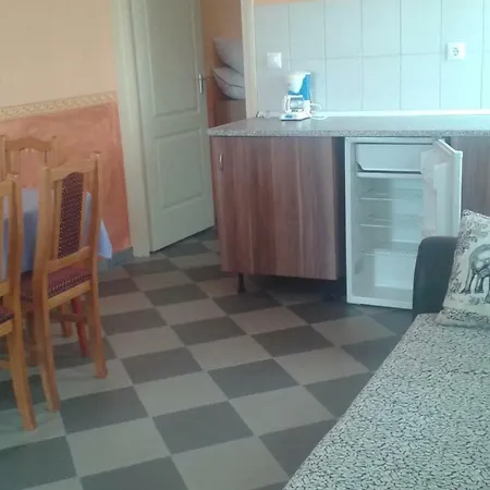 Ti-ni Apartman * Csopak